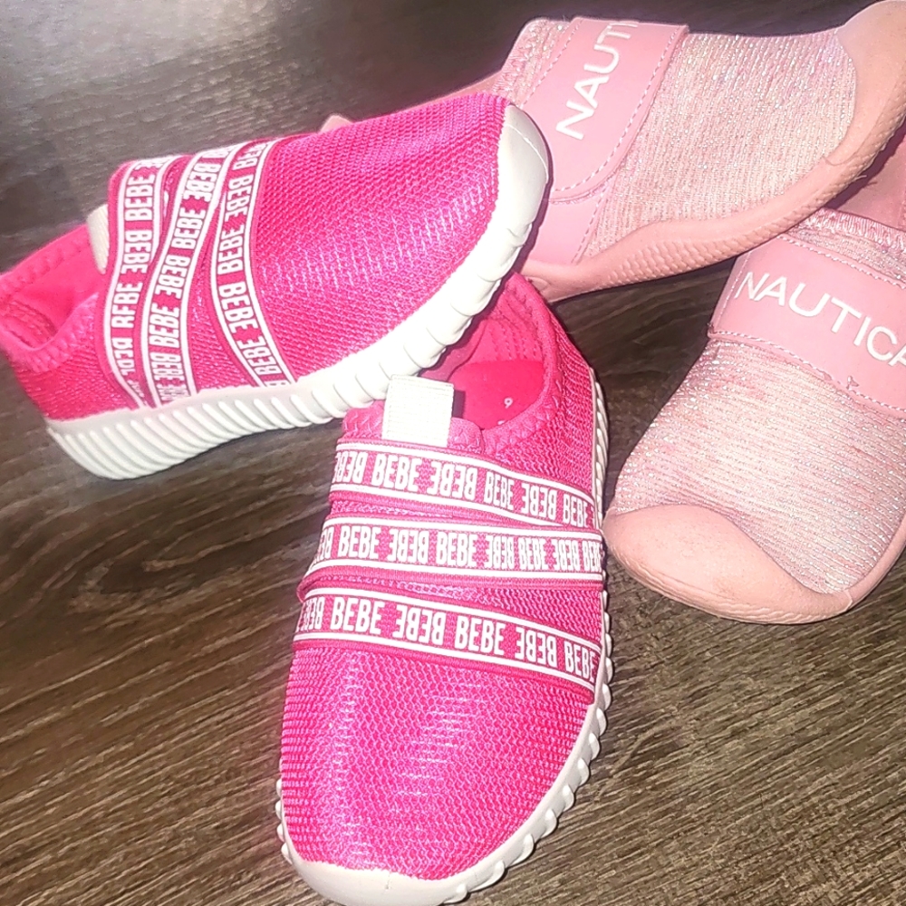 2 pair of toddler shoes sz 9